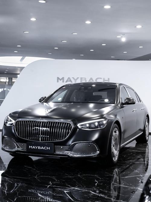 成都282岚图汽车的售后服务让用户无忧出行，迈巴赫未来的豪华车趋势